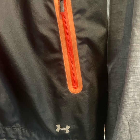 Under Armour fitted running jacket - Picture 2 of 10